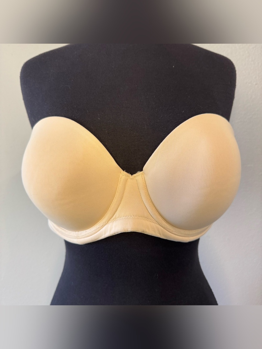 Wacoal Red Carpet Strapless Underwire Bra 36D Nude Sand 854119